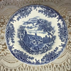 Vintage Churchill Blue & White Floral House Cottage 9.5" Vegetable Serving Bowl